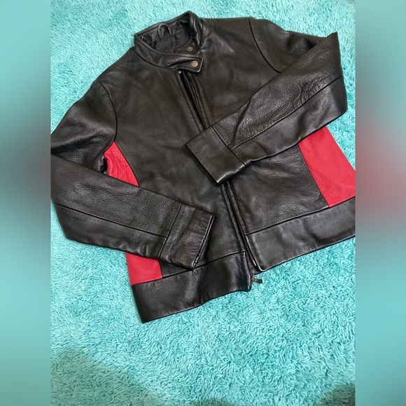 Jackets & Blazers - Jacket